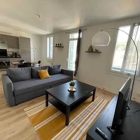 Appartement Avec Terrasse, Parking Gratuit Perigueux Exterior photo